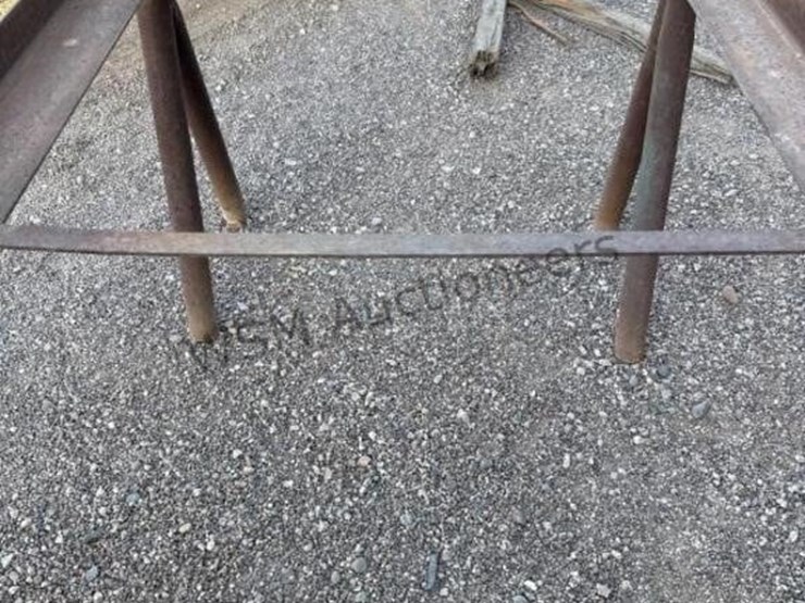 large-spreader-trailer-chain-table-image-7
