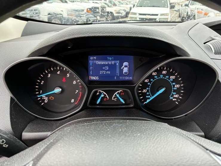 2015-ford-escape-image-17