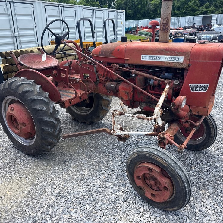 CASE IH 140