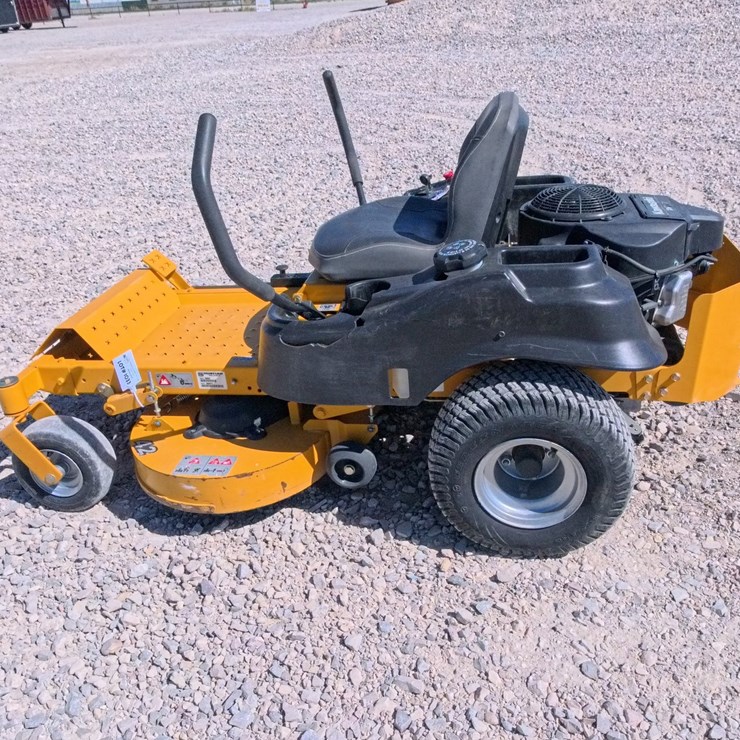 #1033 • 2020 HUSTLER RAPTOR Zero Turn Mower
