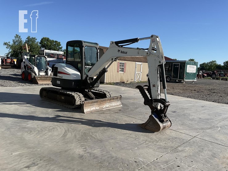 2011-bobcat-e50-image-6