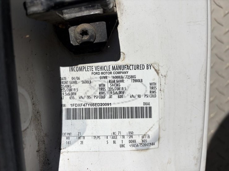 2006-ford-f450-image-19