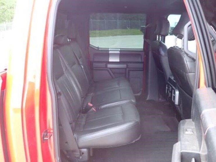 2016-ford-f150-image-36