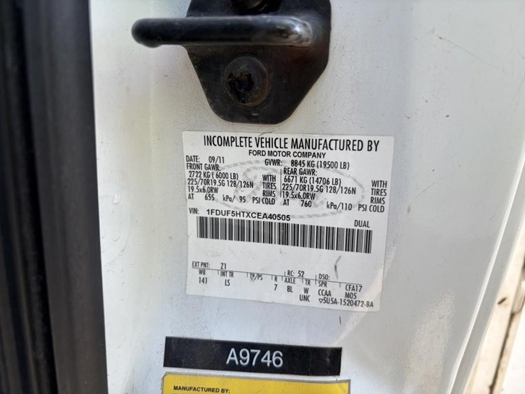 2012-ford-f550-image-25