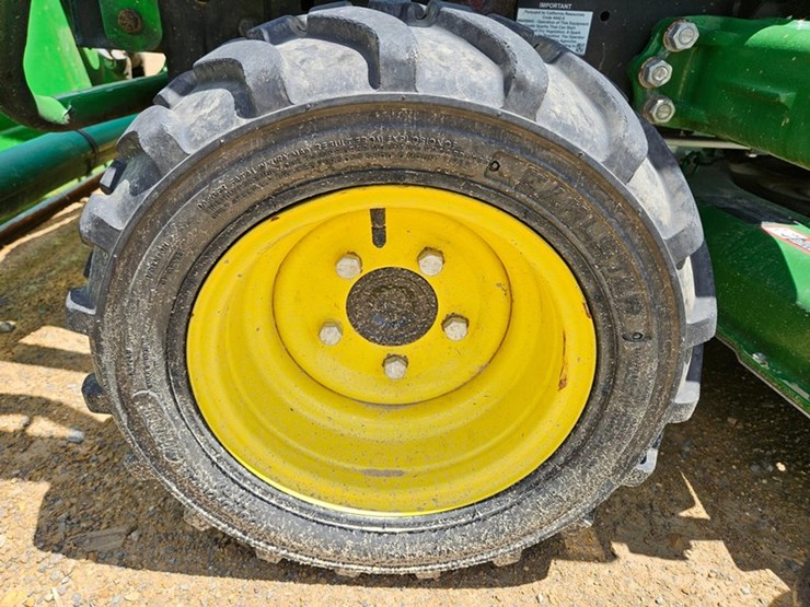 john-deere-1025r-image-12