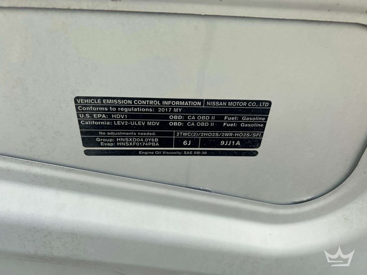 2017-nissan-nv2500hd-image-10