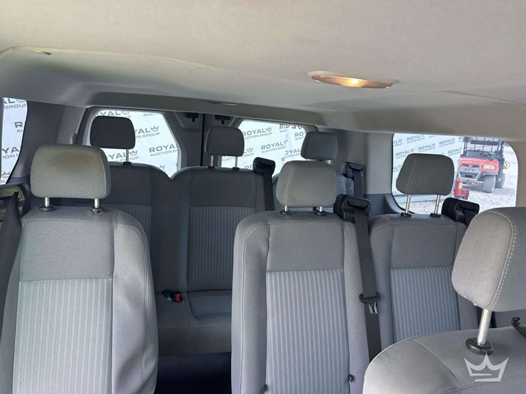 2017-ford-transit-image-18