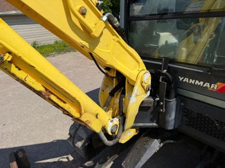 2008-yanmar-vio35-5b-image-21