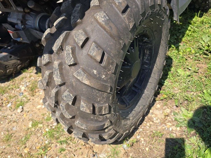 2011-can-am-500-v-twin-four-wheeler,-4wd,-5,149-miles,-brp-seat-add-on-and-storage,-needs-new-left-rear-boot,-other-then-that-good-four-wheeler-image-12