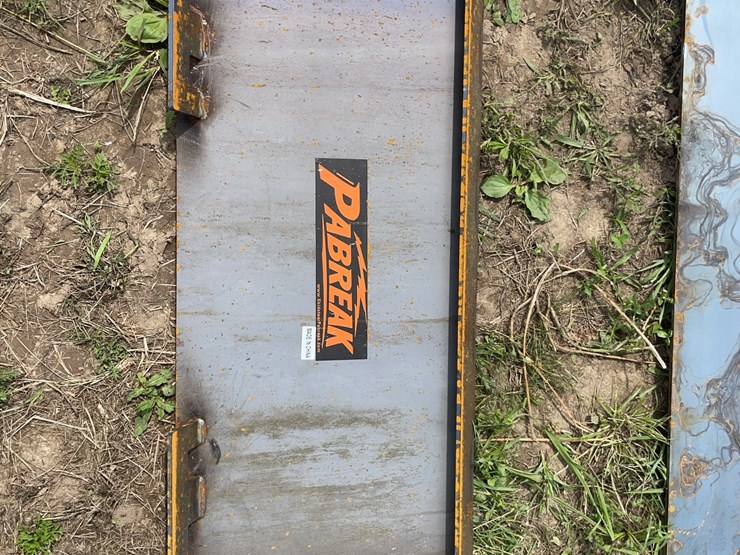 pabreak-qa-skid-steer-mount-plate-image-1