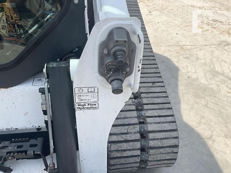 2023-bobcat-t770-image-13