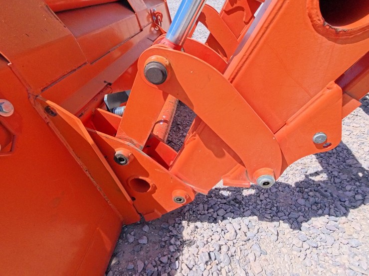 kubota-m6-101-image-14