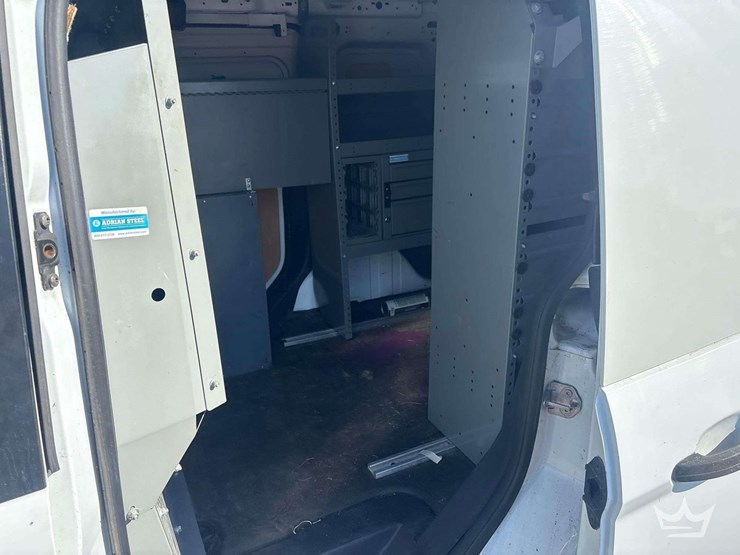 2016-ford-transit-connect-image-15