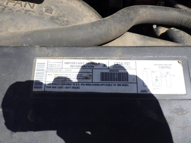 1999-chevrolet-1500-image-23