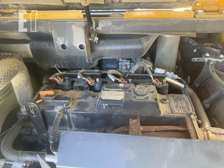 2022-deere-85g-image-17