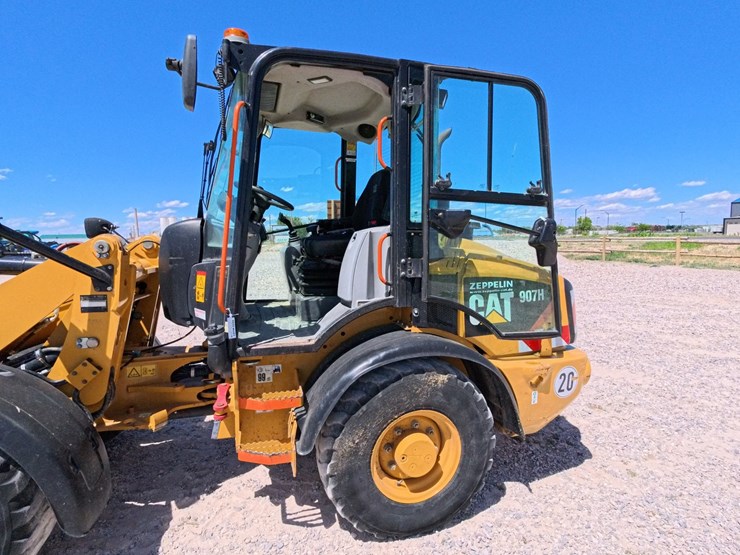 2014-caterpillar-907h2-image-21