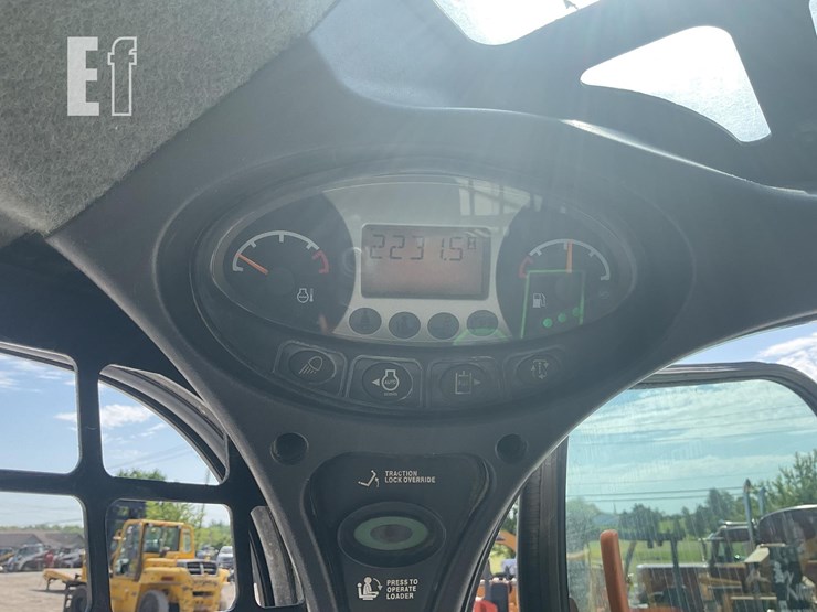 2022-bobcat-t870-image-15