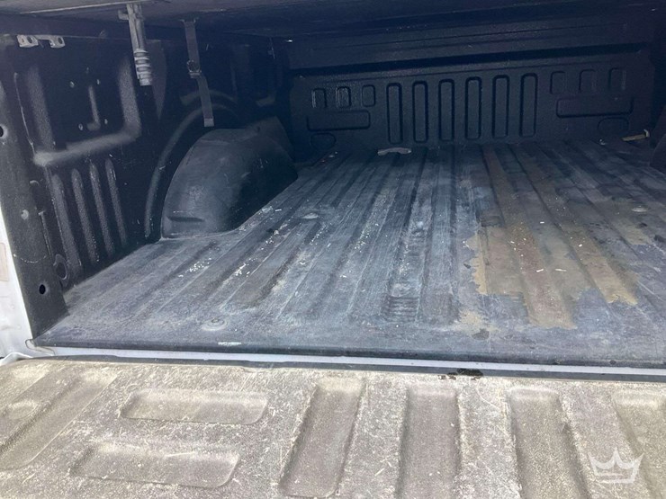 2019-ford-f150-image-34
