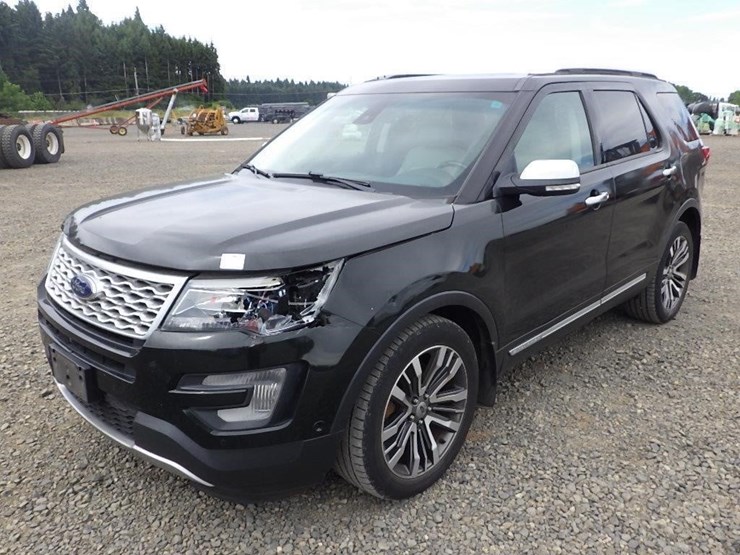 2016-ford-explorer-image-1