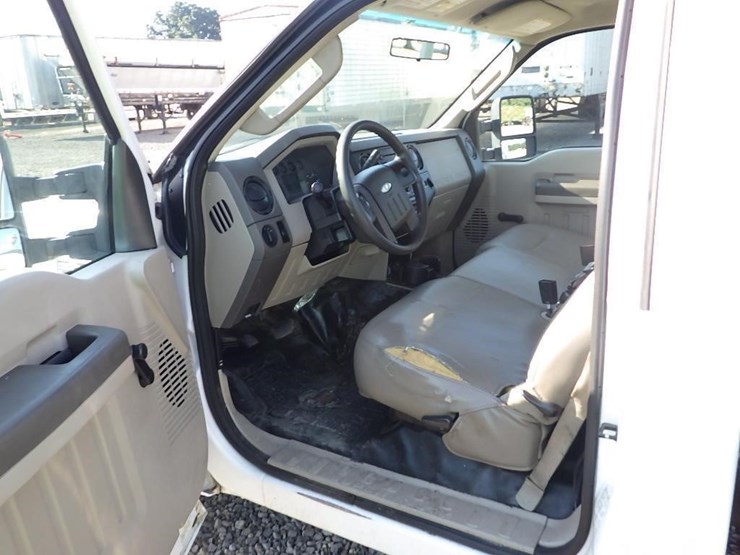 2008-ford-f350-image-28
