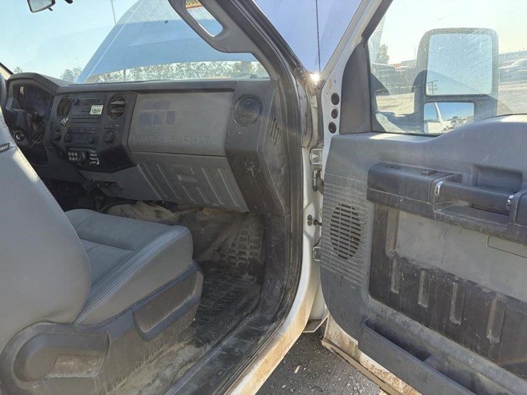 2011-ford-f250-image-9