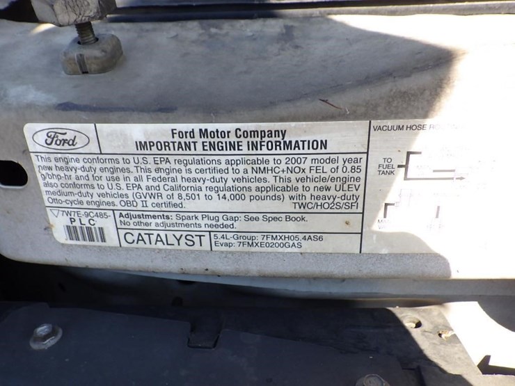 2007-utility-van-image-27