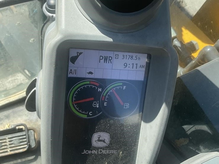 2022-deere-85g-image-15