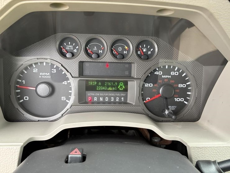 2008-ford-f550-xlt-image-30