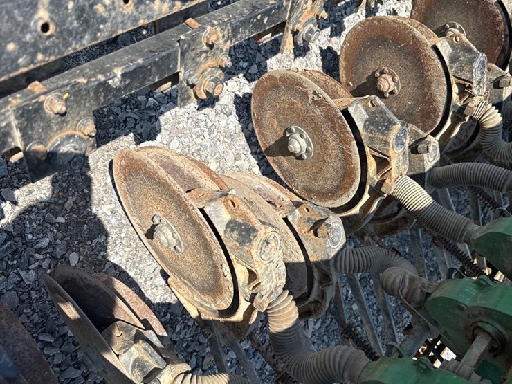 john-deere-8200-image-3