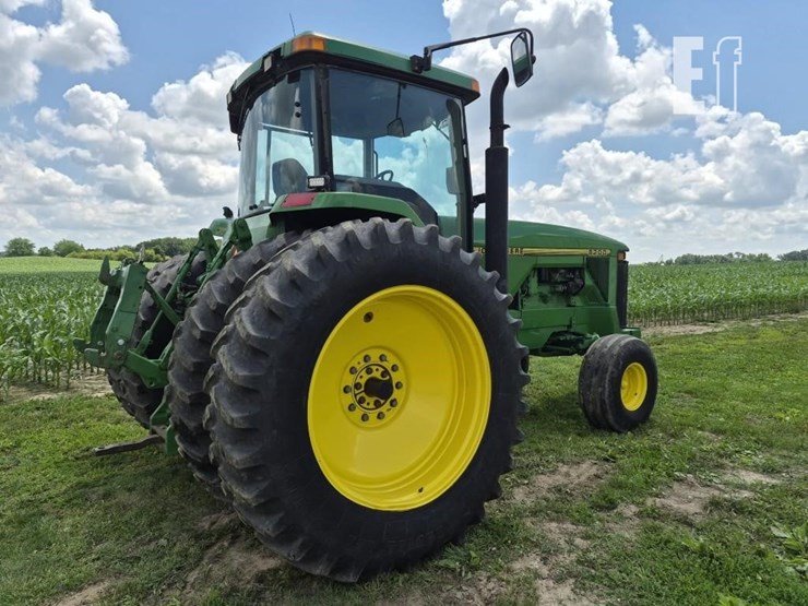 1995-john-deere-8200-image-3