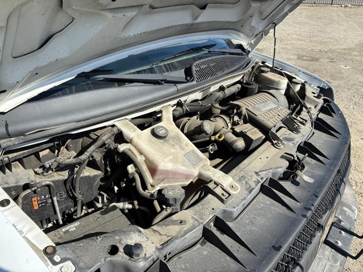 2014-utility-van-image-8