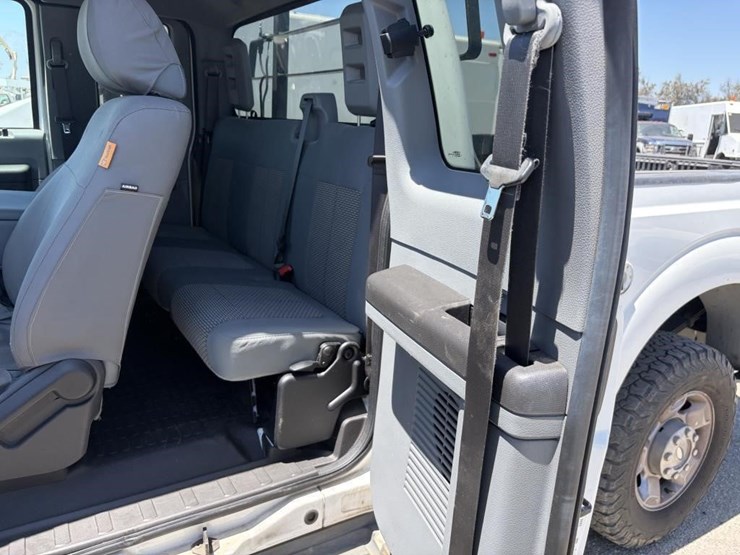 2011-ford-f250-image-12