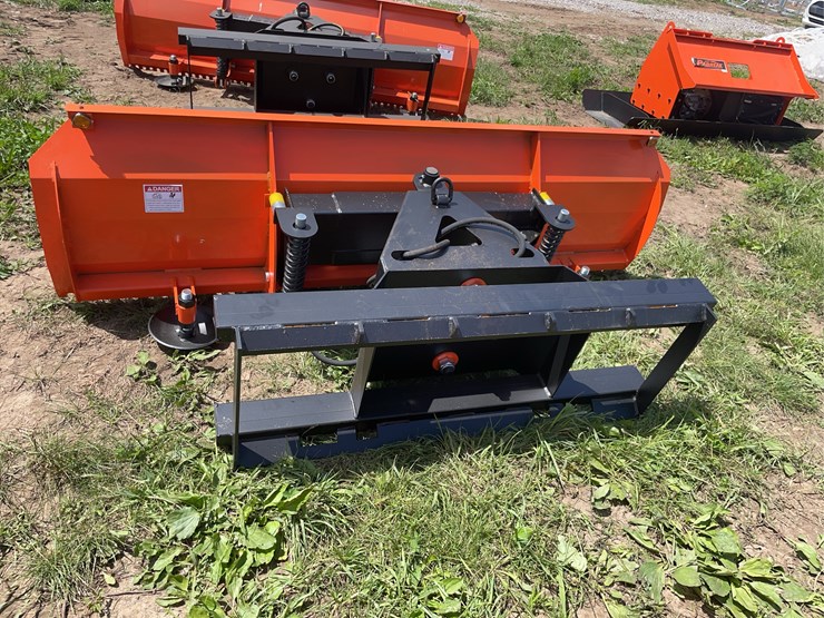 pabreak-skid-steer-hydraulic-dozer-blade-image-3