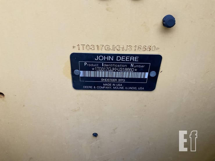2017-deere-317g-image-19