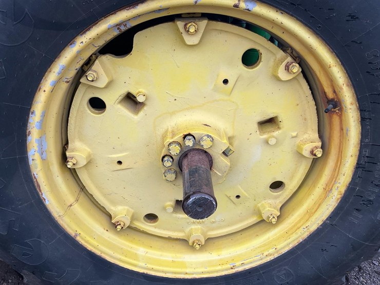 1993-john-deere-6300-image-26