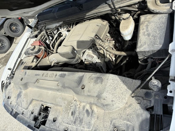2011-chevrolet-2500hd-image-6