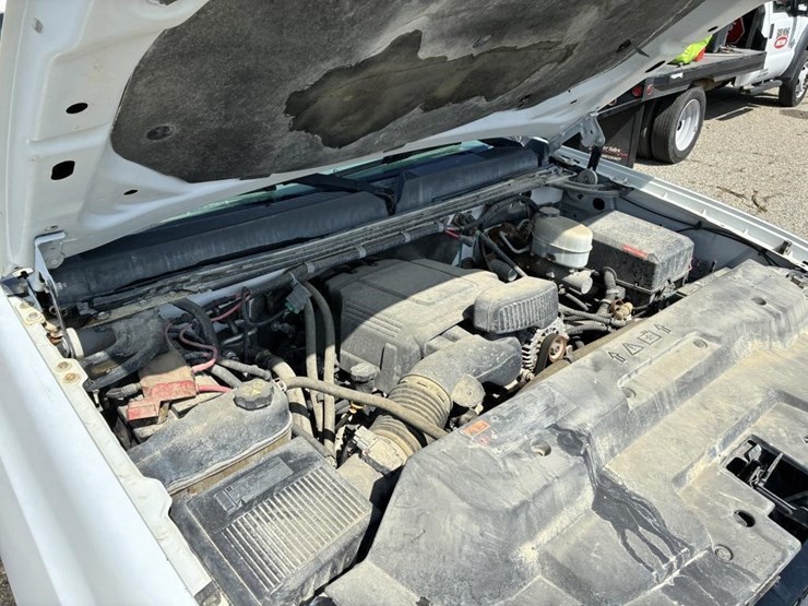 2012-gmc-3500hd-image-11