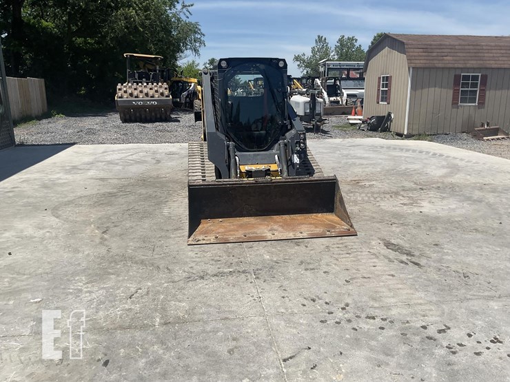 2024-deere-317g-image-7