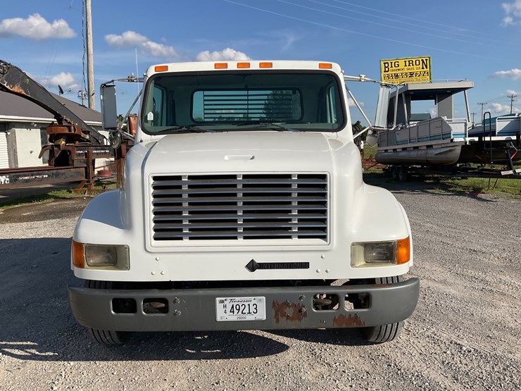2000-international-4700-image-2