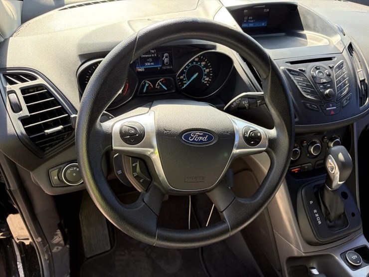 2016-ford-escape-image-15