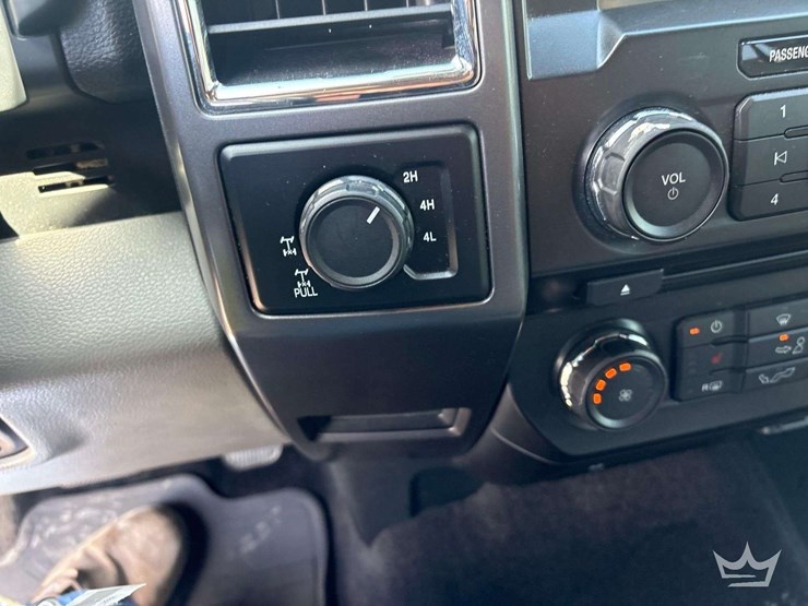 2015-ford-f150-image-17