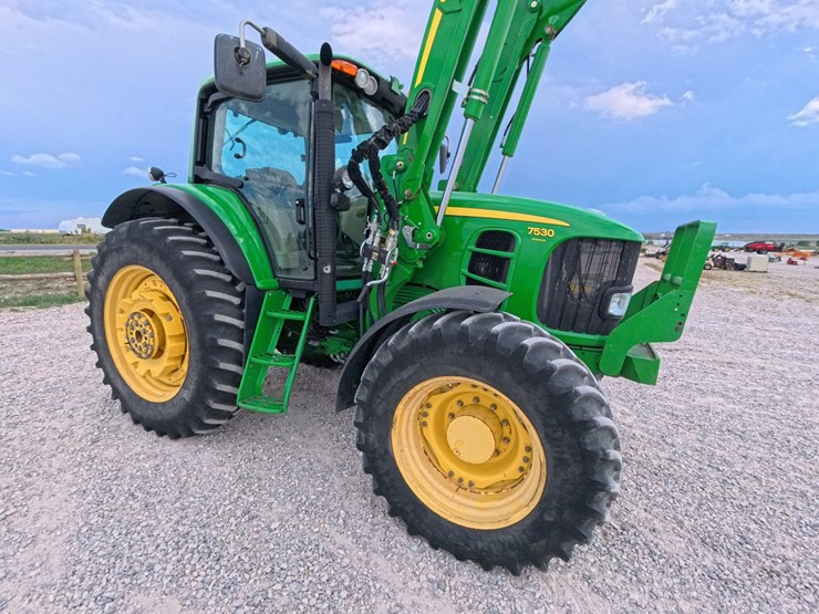 2011-john-deere-7530-premium-image-103