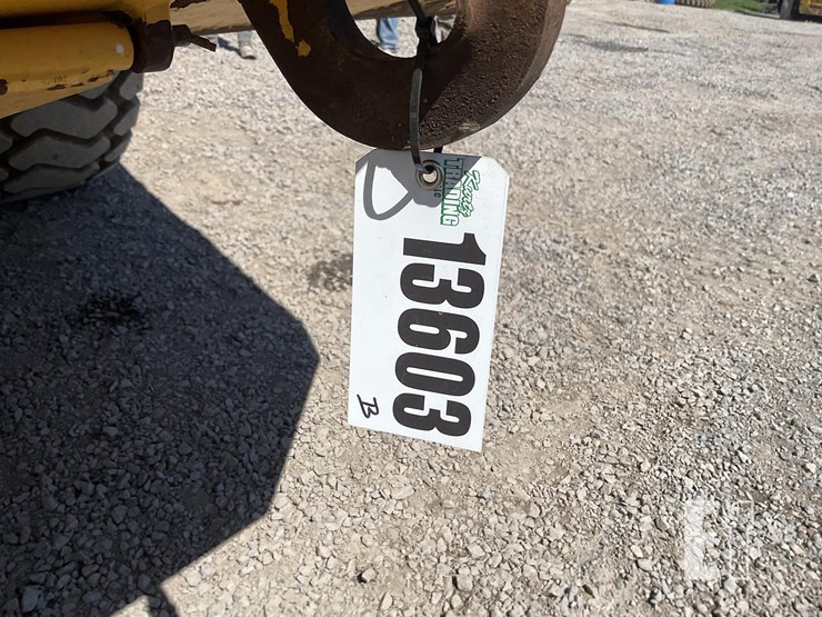 2015-volvo-a25g-image-19