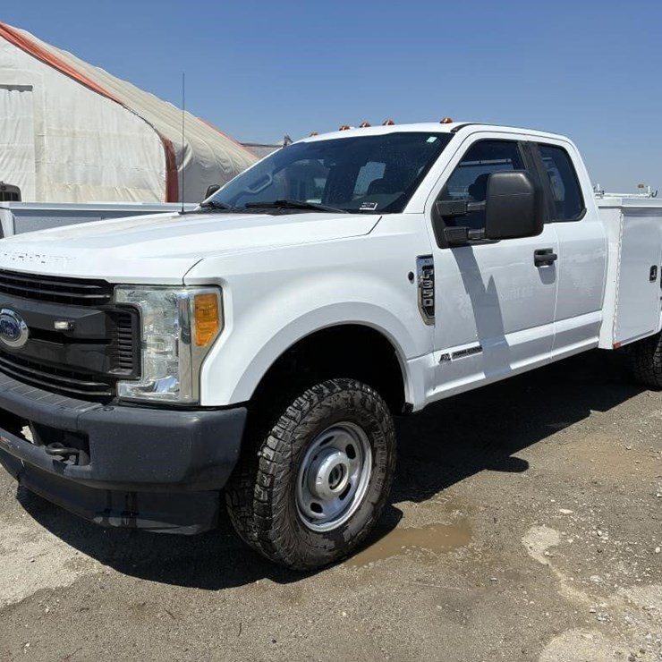 2017 FORD F350