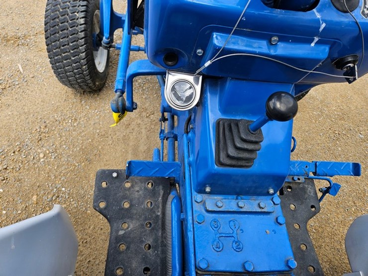 ford-1710-image-34