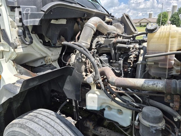 2014-international-prostar-image-14