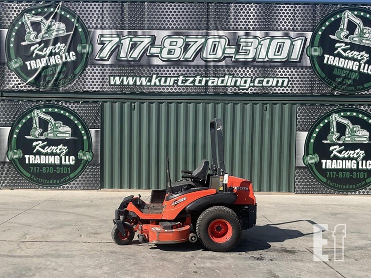 2010-kubota-zd326-image-1