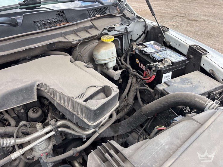 2020-ram-1500-classic-image-21