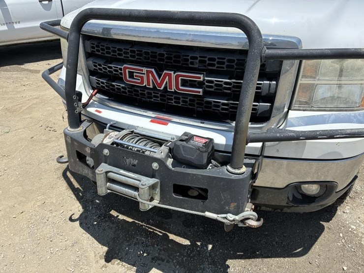 2012-gmc-sierra-2500-image-11
