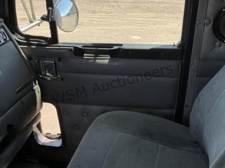 2003-kenworth-t800-image-21